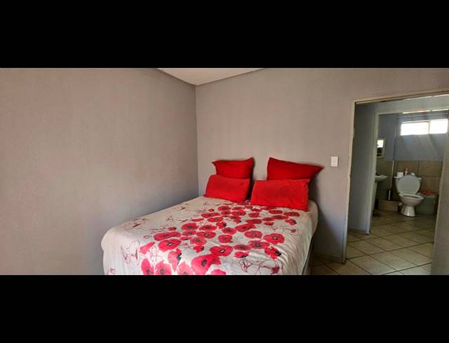 2 BEDROOM APARTMENT FOR SALE IN LOTUS GARDENS